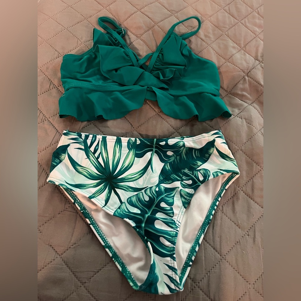 Hilor Tropical Print Kids Bikini Set